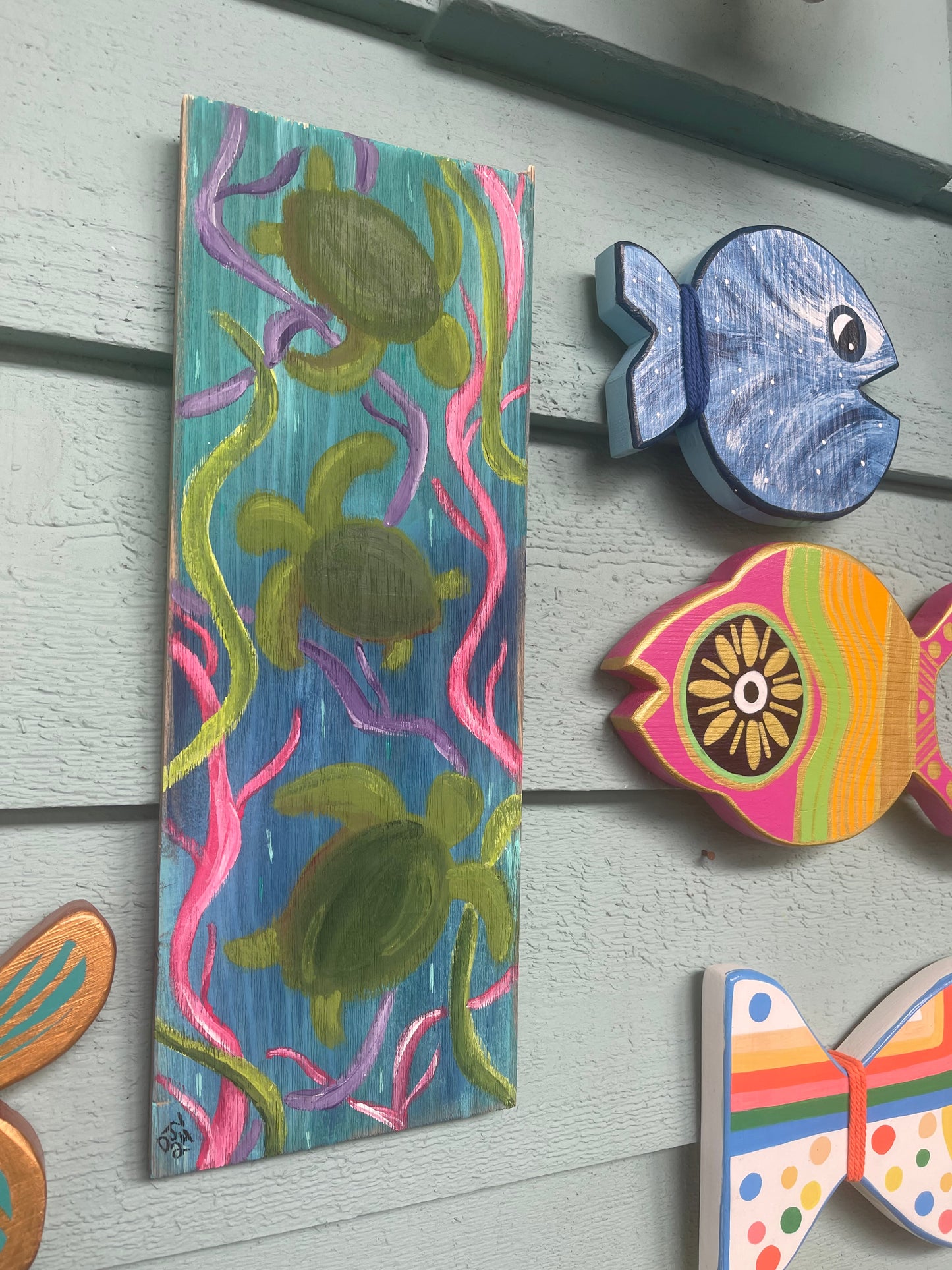 Painted Plank - "Turtle Trio"
